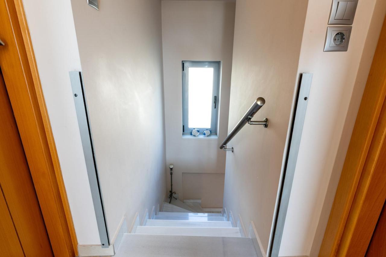 Elegant New Maisonette Near The Sea Aegina Buitenkant foto